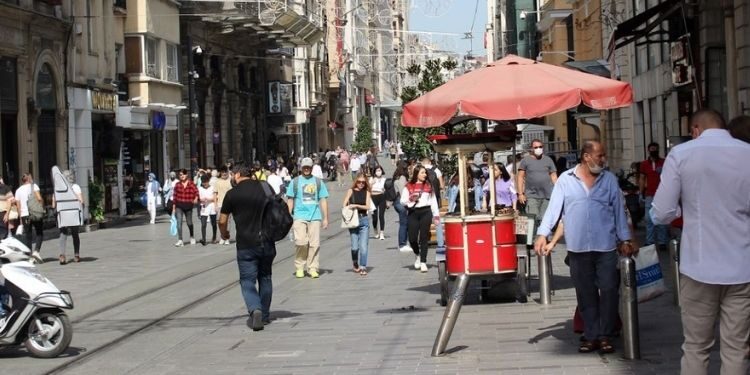 İstiklal Caddesi’nde tezgahlar kaldırıldı!
