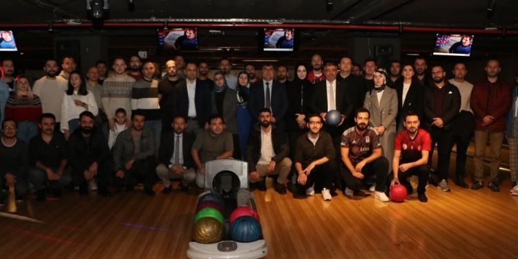 Sultanbeyli’de Öğretmenler Bowling Turnuvasında Buluştu