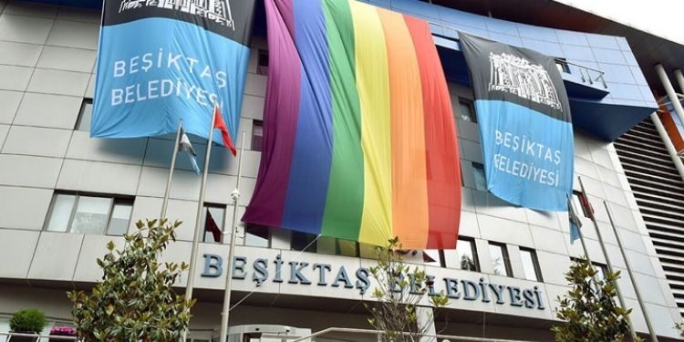 34 belediye daha LGBT merceği altına alındı!