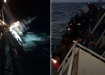 Savaş gemisi battı: 31 asker kayıp!