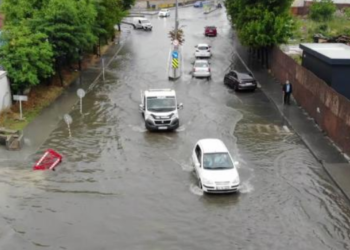 İstanbullular sağanak yağışa dikkat!