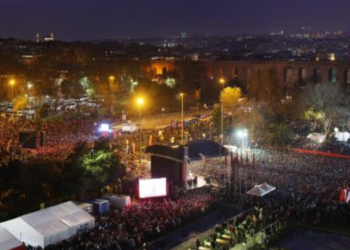 Saraçhane mitinginden kaç kişi vardı?