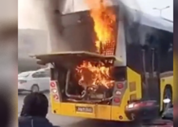 İETT otobüsü alev alev yandı!