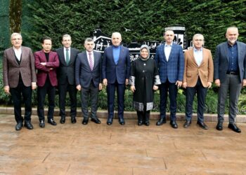 AK PARTİLİ BAŞKANLAR SULTANBEYLİ’DE BULUŞTU