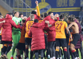 Dev derbinin galibi Sarı-Kırmızılı kulüp oldu