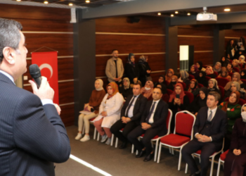 SULTANBEYLİ’DE “EN İYİ NARKOTİK ANNE” SEMİNERİ DÜZENLENDİ