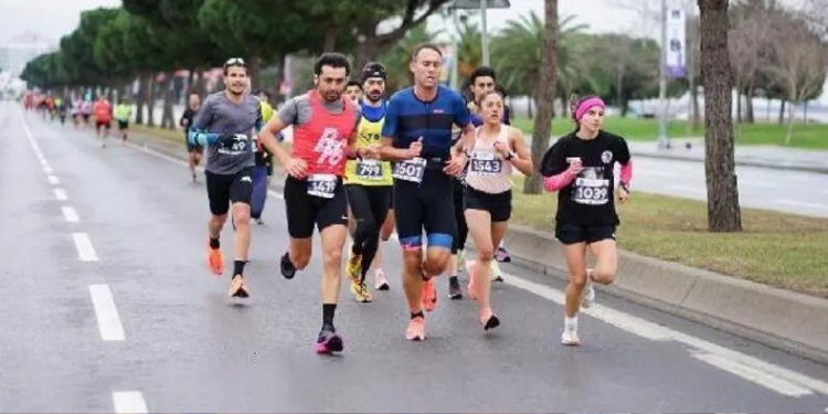12. UĞUR MUMCU’YU ANMA YOL KOŞUSU KARTAL’DA YAPILDI