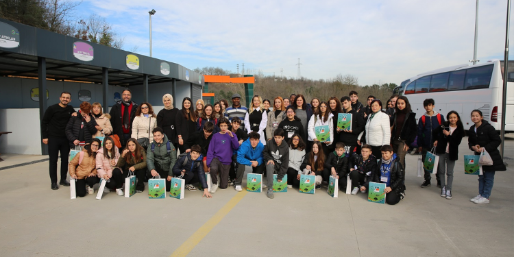 GERİ DÖNÜŞÜM MERKEZİ YURTDIŞINDAN GELEN MİSAFİRLERİNİ AĞIRLADI