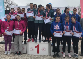 Sultanbeyli’nin Genç Kızlarından Büyük Başarı