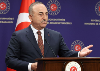 Bakan Çavuşoğlu’ndan İsveç ve Finlandiya açıklaması!