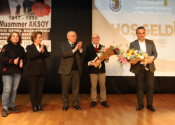 CUMHURİYET DEVRİMİ VE AYDINLANMA ŞEHİTLERİ SÖYLEŞİSİ KARTAL’DA GERÇEKLEŞTİRİLDİ