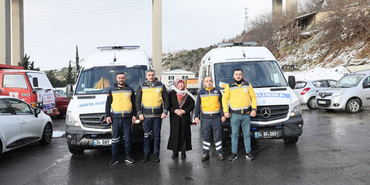 Kağıthane’den Ambulans ve Sağlık Ekibi Desteği