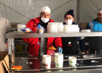 ATAŞEHİR BELEDİYESİ AFET BÖLGELERİNDE AŞEVİ KURUYOR