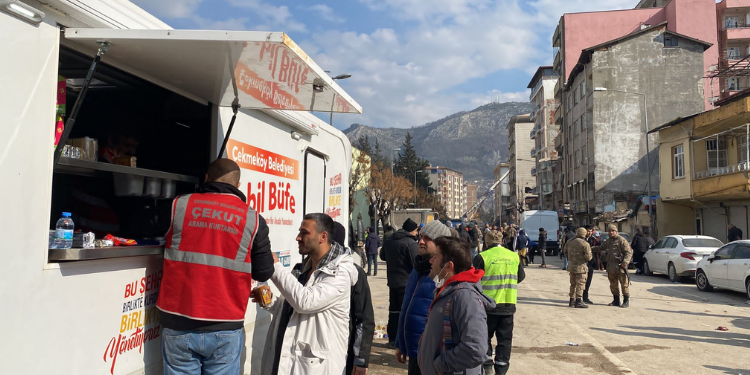 ÇEKMEKÖY TEK YÜREK