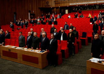 Kocaeli’de depremzedelere ücretsiz ulaşım desteği