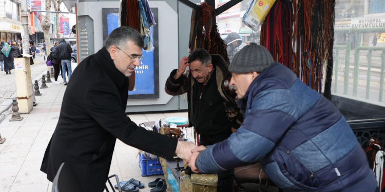 Başkan Keskin’den Seyyar Esnafa Ziyaret