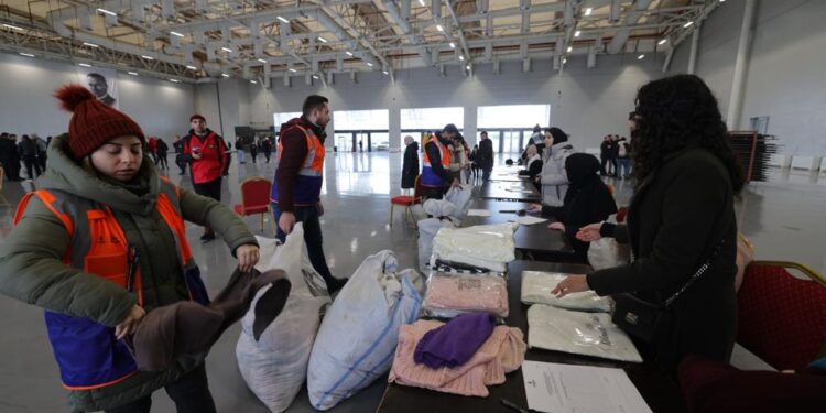 İBB Afet Yardım Kampanyası Başlattı