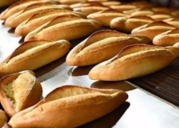 10 ilde depremzedelere fırınlar ücretsiz ekmek dağıtacak