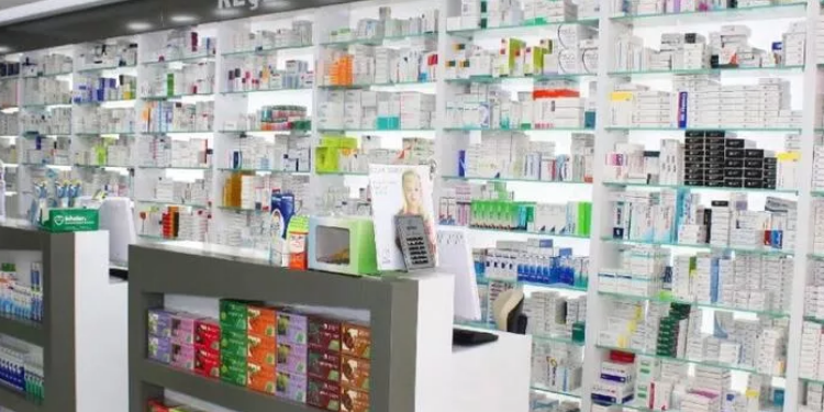 Depremzedeler reçetesiz ilaç alabilecekler!