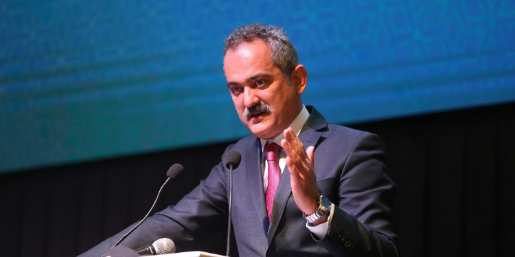 Bakan Akar’dan LGS ve YKS açıklaması!