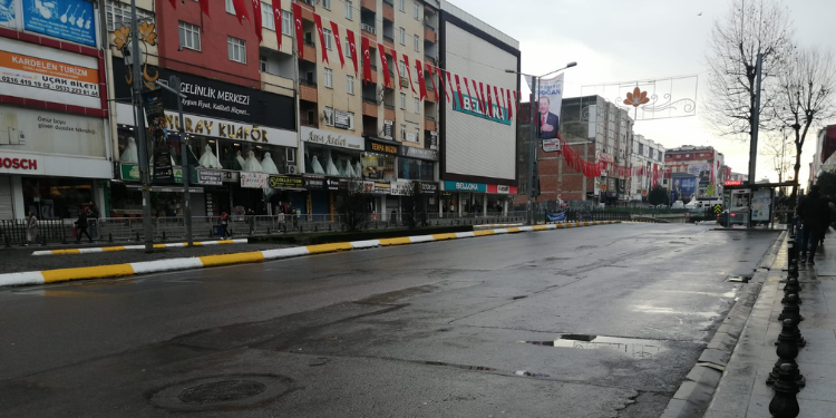 Sultanbeyli’de Bazı Yollar Kapatıldı