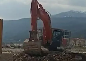 Gaziantep’te deprem konutları için ilk kazma vuruldu