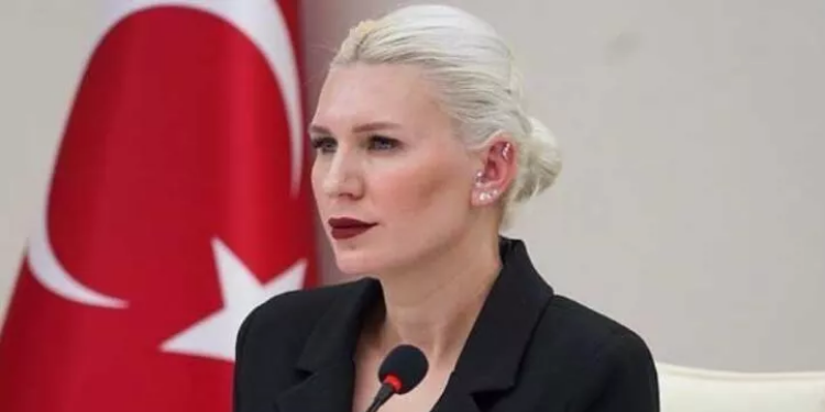 Kolonları kesilen binalar yıkılacak!