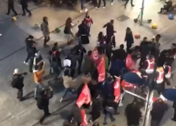 Kızılay’ı protesto eden TİP üyelerine polisten sert müdahale!