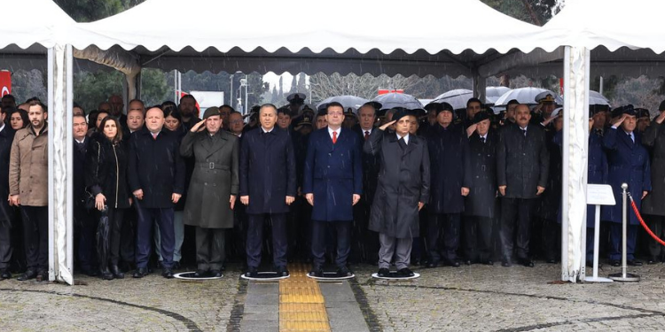 Çanakkale şehitleri İstanbul’da törenlerle anıldı