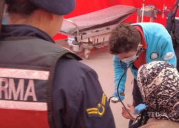 Hasta Depremzedenin Yardımına Jandarma Yetişti