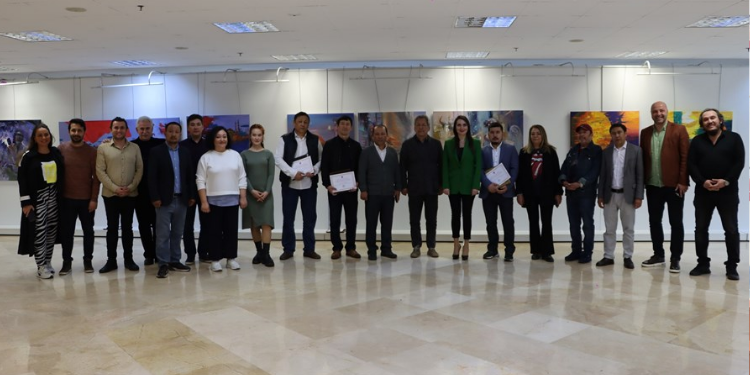 Kırgızlı sanatçılardan Cumhuriyet’in 100. yılına özel çalışma