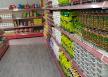 Depremzedeler için sosyal market kuruldu