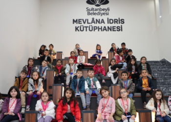 Çocuklar Sultanbeyli’de Depremzede Kardeşleri İçin Kitap Yazdı