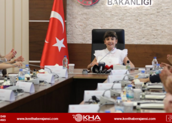 Bakan Yanık koltuğunu Havva Nil Abalıoğlu’na devretti