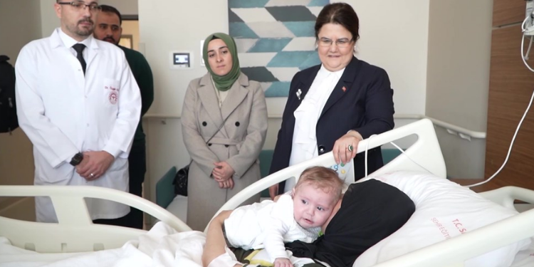 Mucize Bebek Annesine Kavuştu