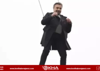 Oktay Kaynarca 30 metreden aşağı atladı