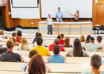 Üniversitelerde yüz yüze eğitim başlıyor