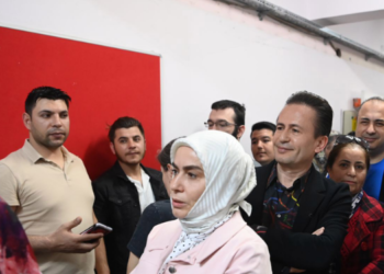 Tuzla Belediye Başkanı Dr. Şadi Yazıcı, Oyunu Hilmi Sonay İlkokulu’nda Kullandı