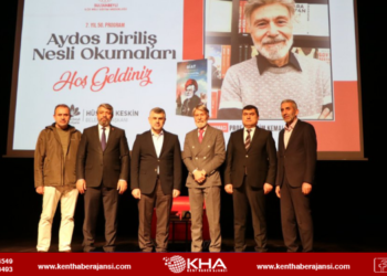 Prof. Dr. Mim Kemal Öke, Sultanbeyli’de  Okurlarıyla Buluştu