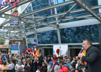 MOBİLYACILAR ÇARŞISI HİZMETE AÇILDI