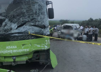 ADANA’DA KAZA: 2 ÖLÜ, 10 YARALI