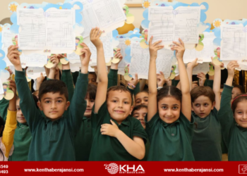 Sultanbeyli’de Öğrenciler Karne Sevinci Yaşadı