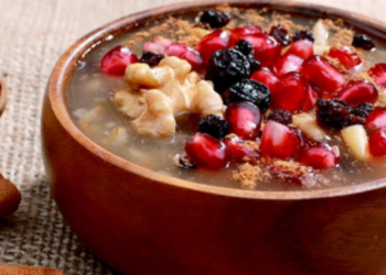 AŞURE YAPILIRKEN NASIL NİYET EDİLİR, HANGİ DUALAR OKUNUR?