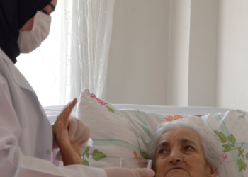 Tuzla Belediyesi Yatalak Hastalar İçin Evde Refakat Hizmeti Başlattı