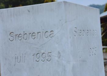 Srebrenitsa Katliamı sergiyle anılıyor