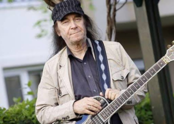 Erkin Koray hayatını kaybetti!