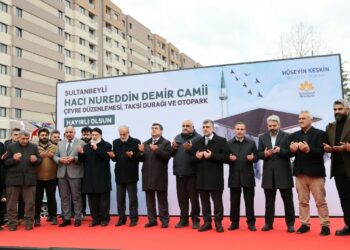 Sultanbeyli Hacı Nureddin Demir Camii İbadete Açıldı