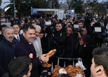 İBB Başkan adayı Kurum Eyüpsultan’da çorba dağıttı