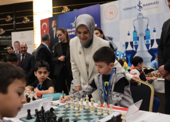 Bakan Göktaş, Antalya’daki Satranç Şampiyonası’na Katıldı