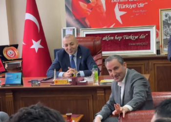 Başkan Tombaş’tan, Sultanbeyli’de MHP ve Ülkü Ocaklarına Ziyaret